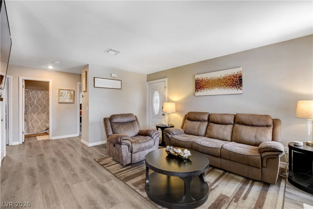 5576 Rochelle, Las Vegas, NV 89103