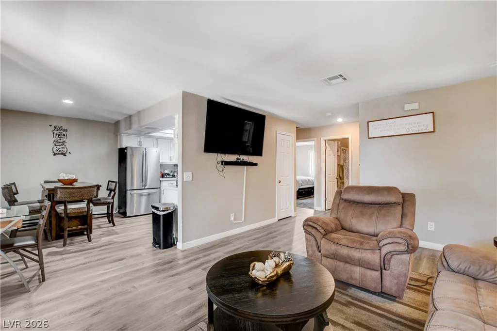 5576 Rochelle, Las Vegas, NV 89103
