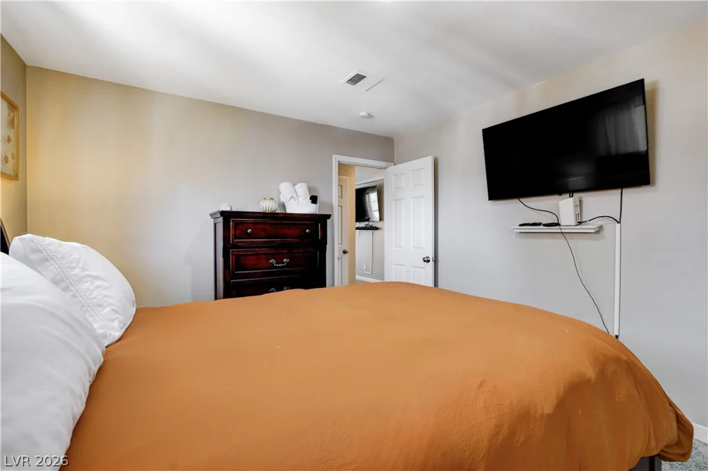 5576 Rochelle, Las Vegas, NV 89103