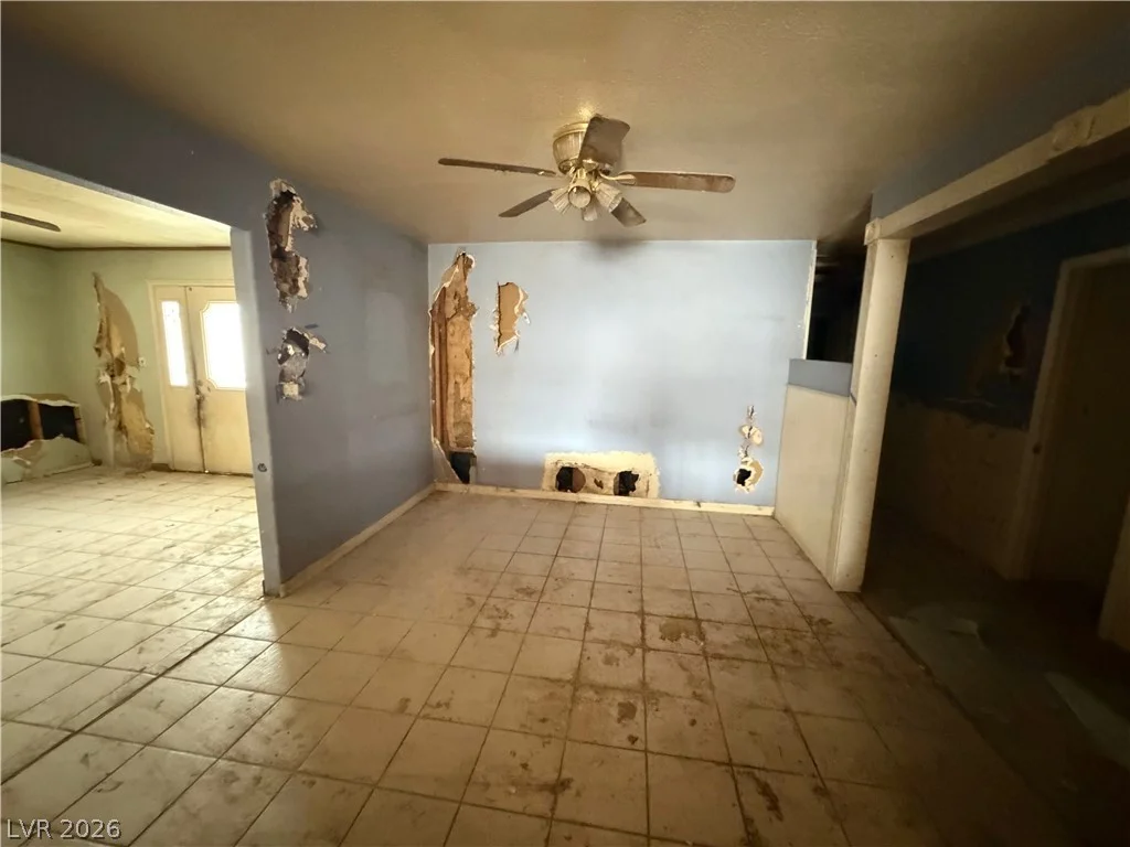 2319 La Puente, Las Vegas, NV 89115