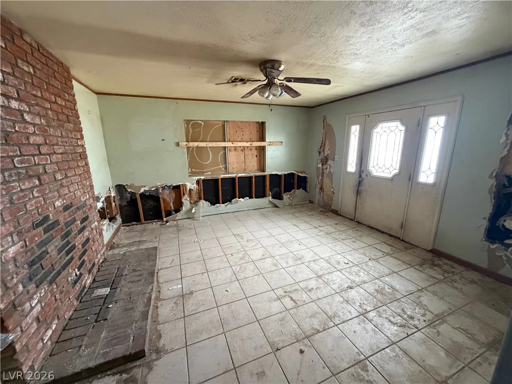 2319 La Puente, Las Vegas, NV 89115