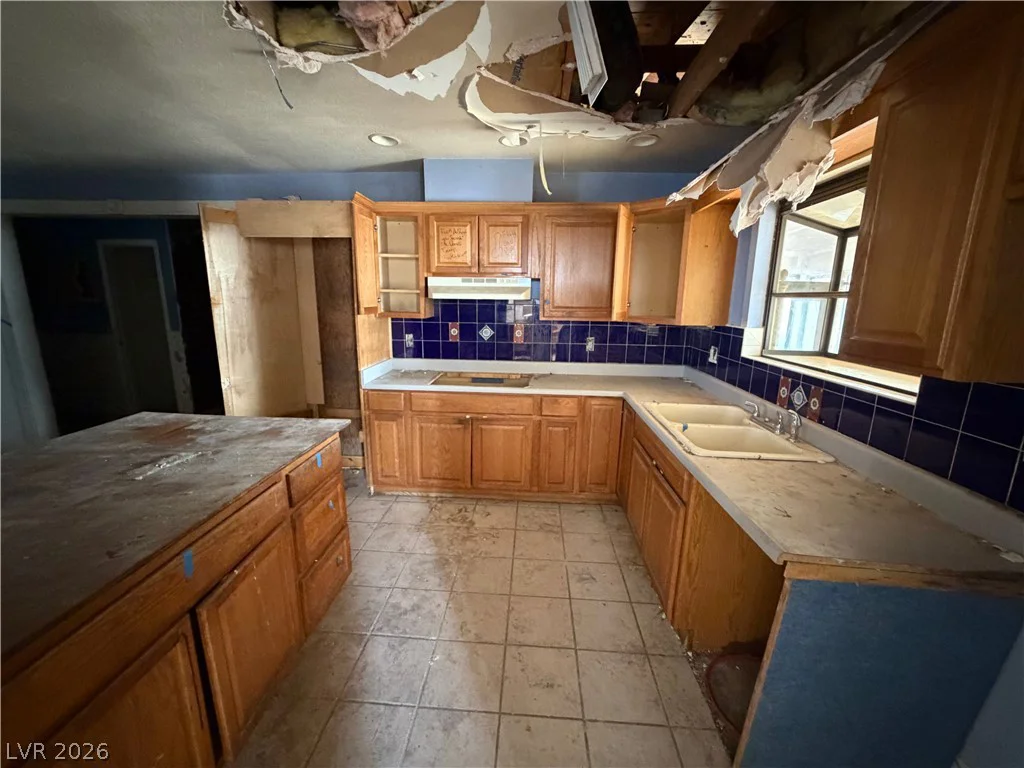 2319 La Puente, Las Vegas, NV 89115