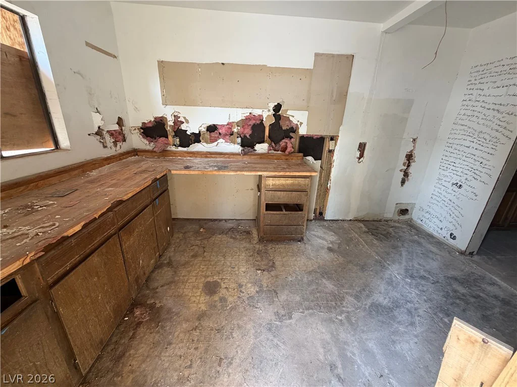 2319 La Puente, Las Vegas, NV 89115