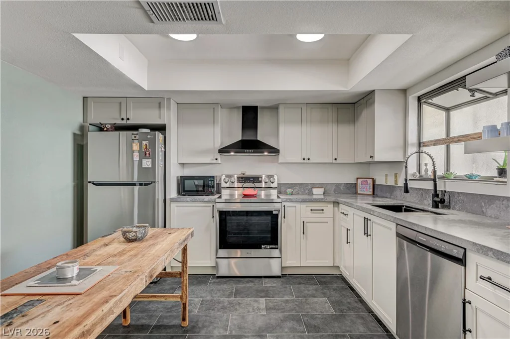 3447 Garden East, Las Vegas, NV 89121