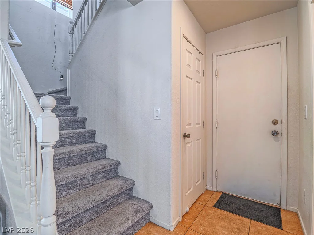 6581 Sunset Pines, Las Vegas, NV 89148