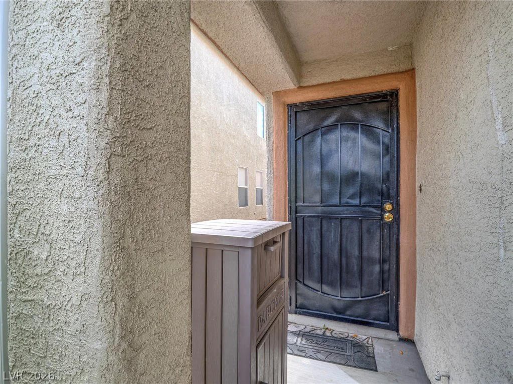 6581 Sunset Pines, Las Vegas, NV 89148