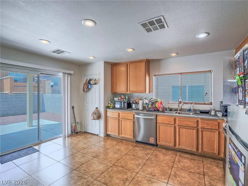 6581 Sunset Pines, Las Vegas, NV 89148