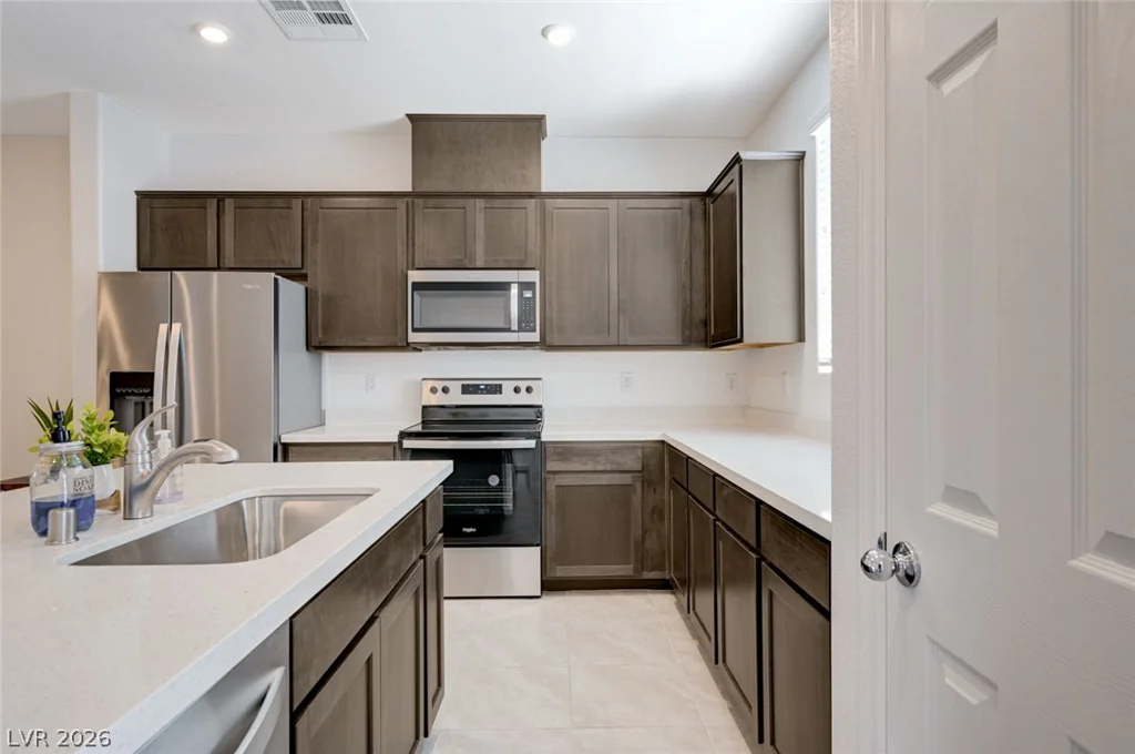 6515 Taffrail, Las Vegas, NV 89118