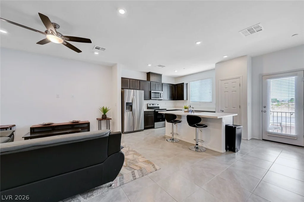 6515 Taffrail, Las Vegas, NV 89118