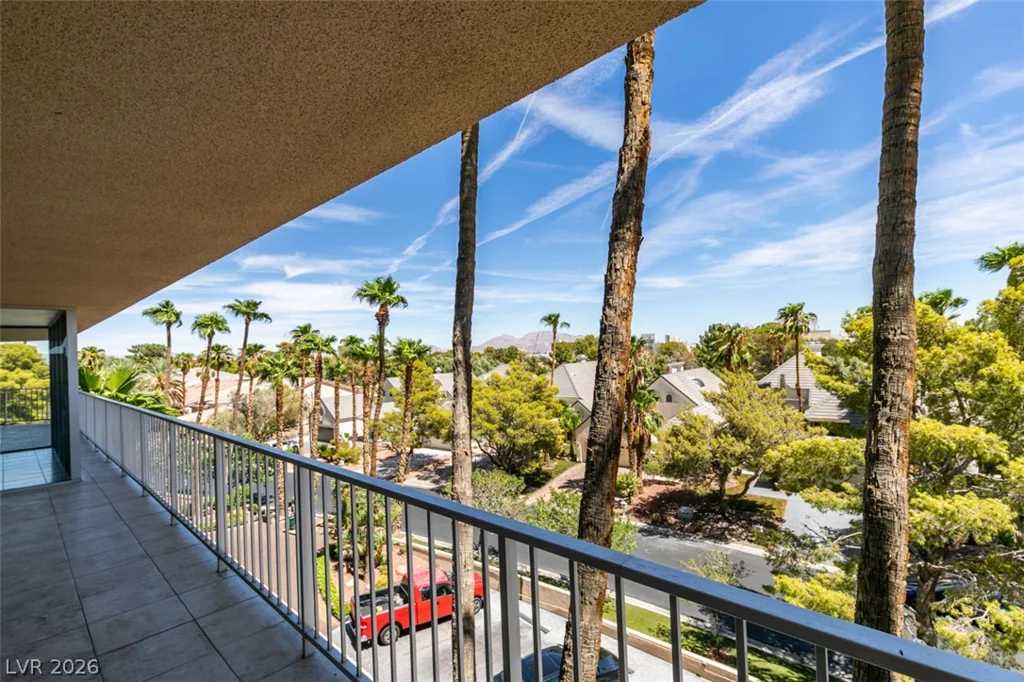 3111 Bel Air, Las Vegas, NV 89109