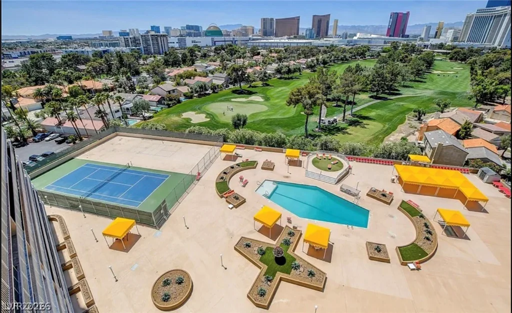 3111 Bel Air, Las Vegas, NV 89109