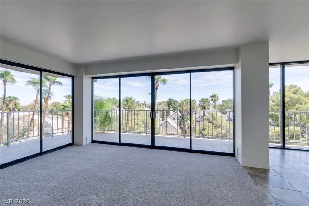 3111 Bel Air, Las Vegas, NV 89109