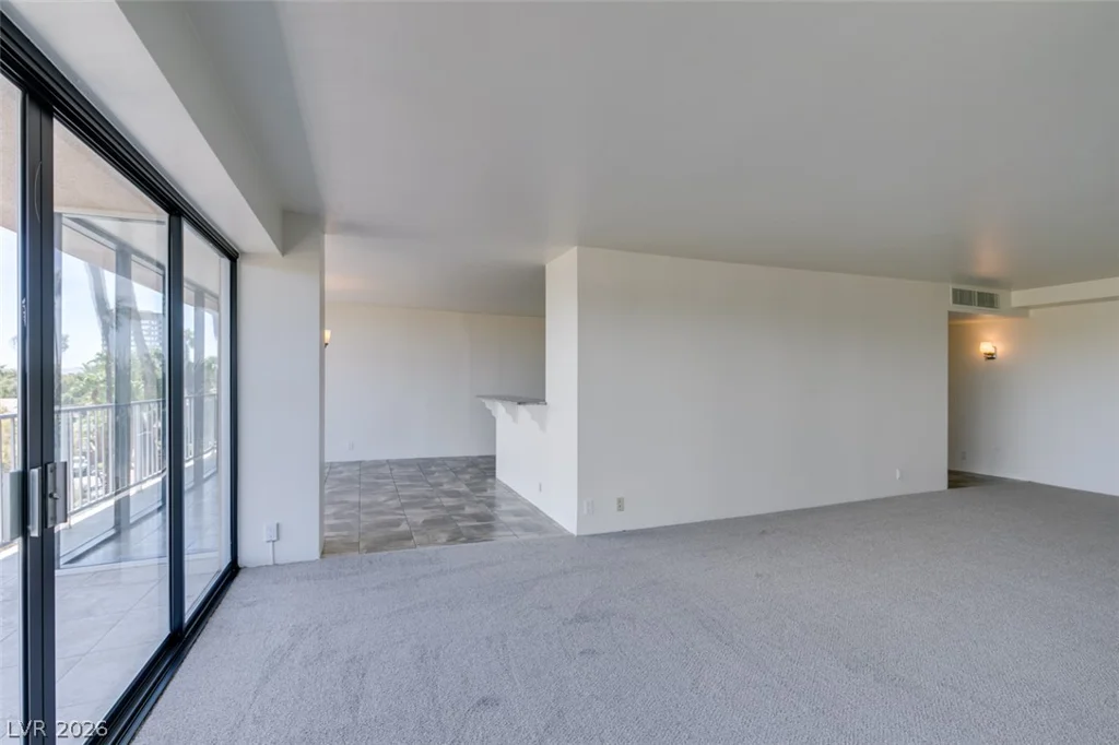 3111 Bel Air, Las Vegas, NV 89109