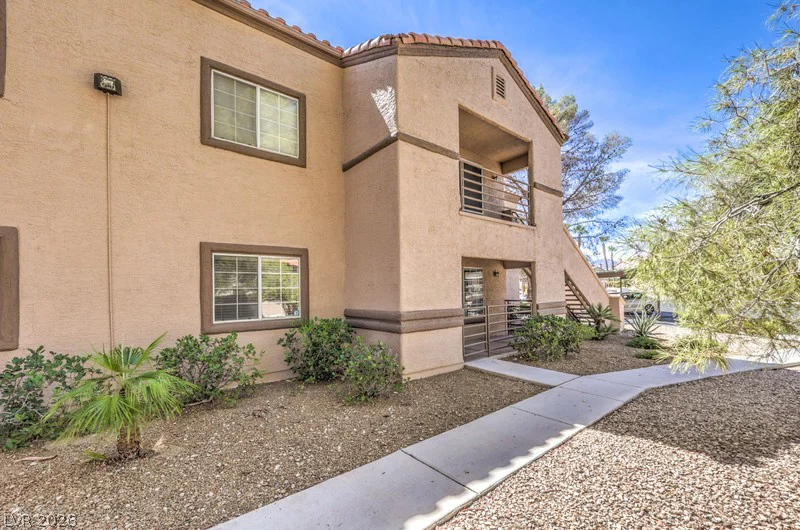 9070 Spring Mountain, Las Vegas, NV 89117