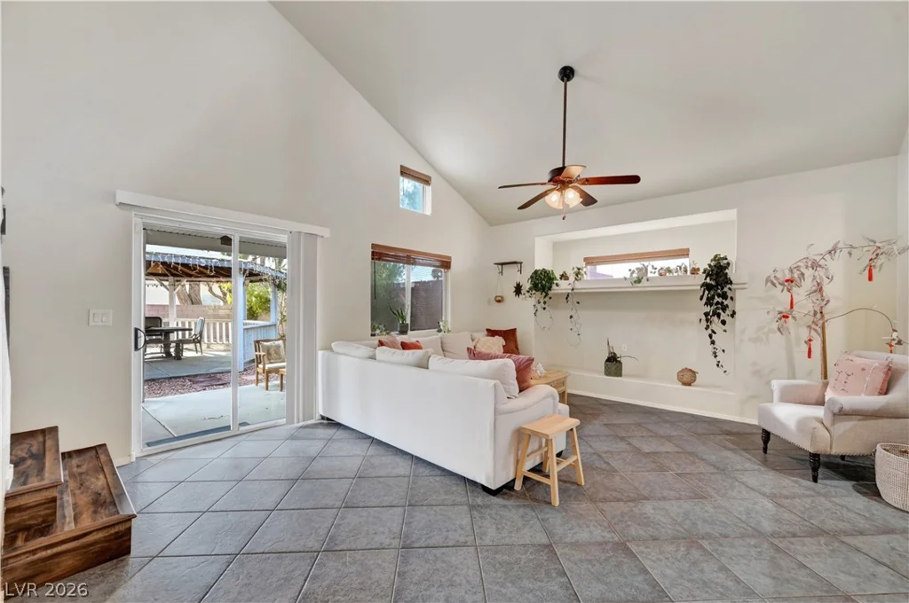 5925 Willis, North Las Vegas, NV 89031
