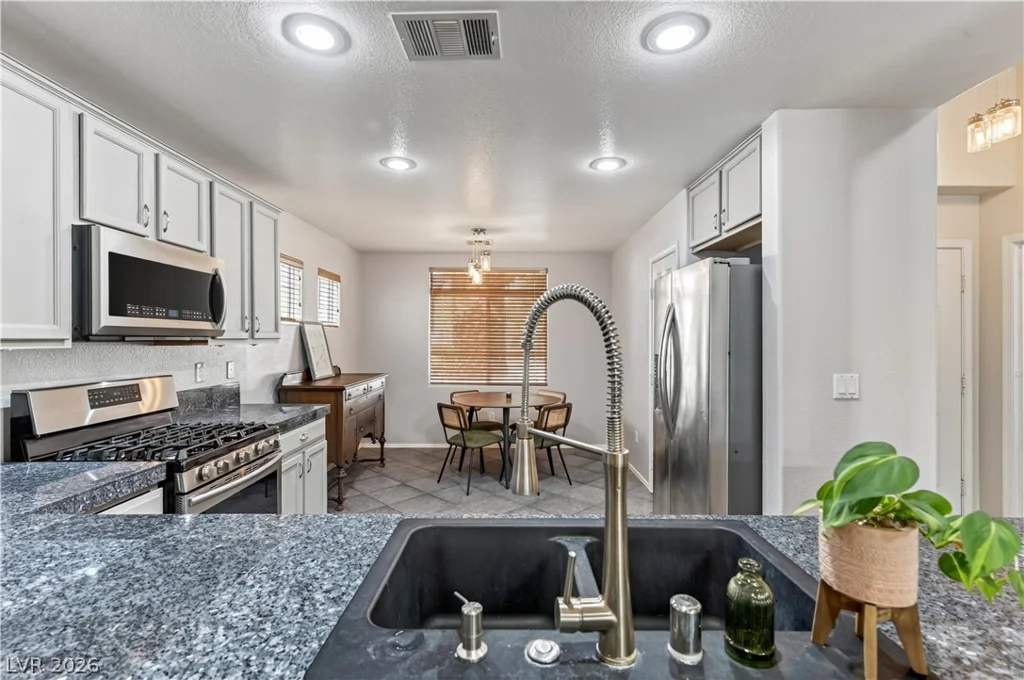5925 Willis, North Las Vegas, NV 89031
