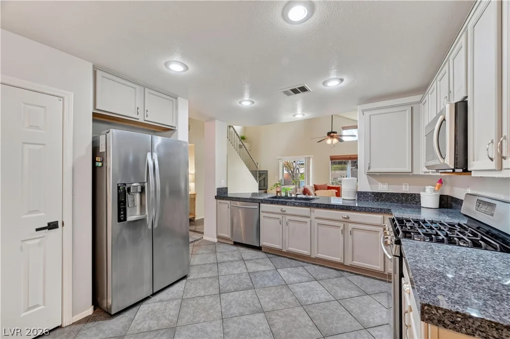 5925 Willis, North Las Vegas, NV 89031