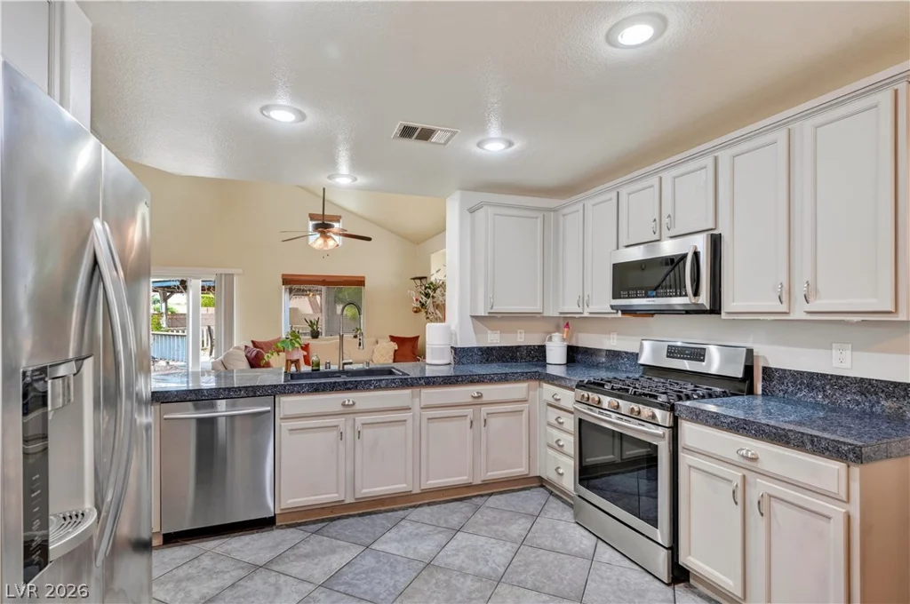 5925 Willis, North Las Vegas, NV 89031