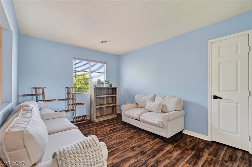 5925 Willis, North Las Vegas, NV 89031