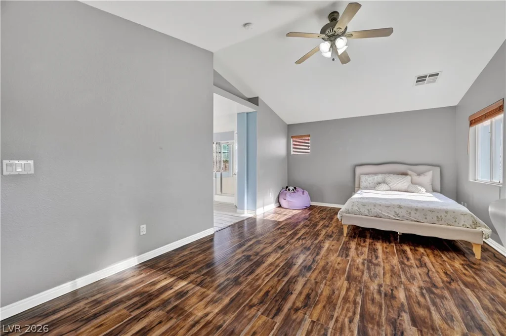 5925 Willis, North Las Vegas, NV 89031