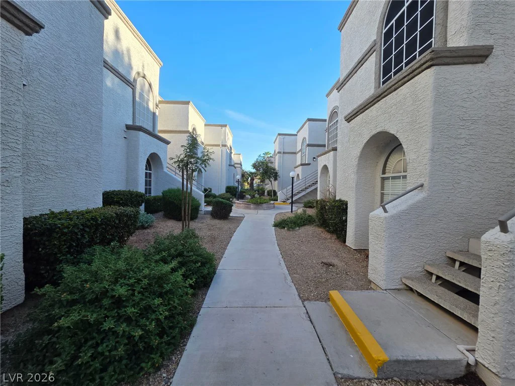 3150 Soft Breezes, Las Vegas, NV 89128