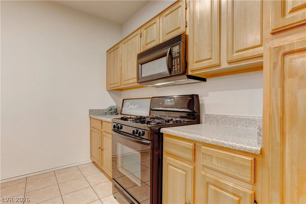 5855 Valley, North Las Vegas, NV 89031