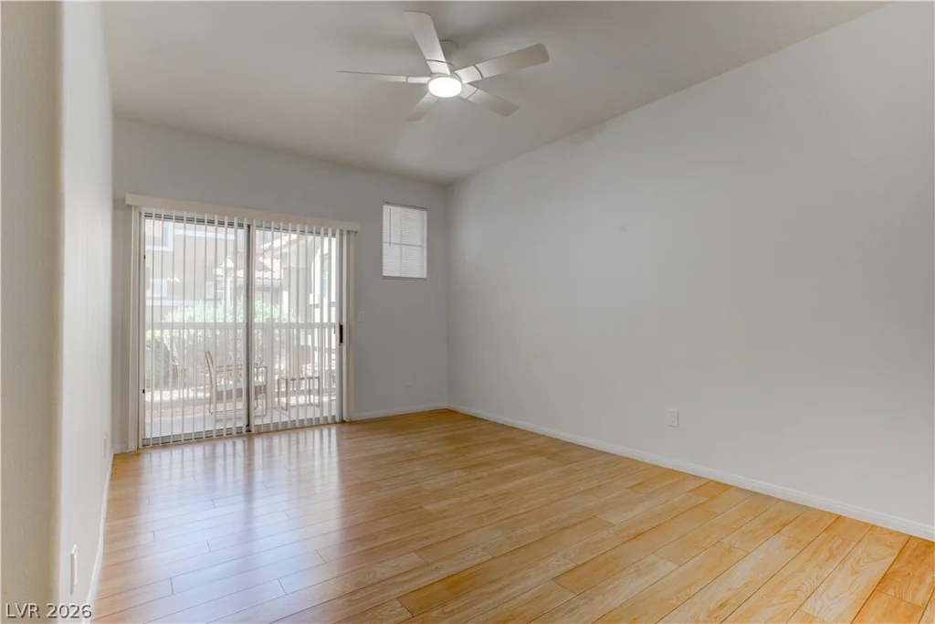 5855 Valley, North Las Vegas, NV 89031