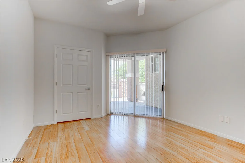 5855 Valley, North Las Vegas, NV 89031