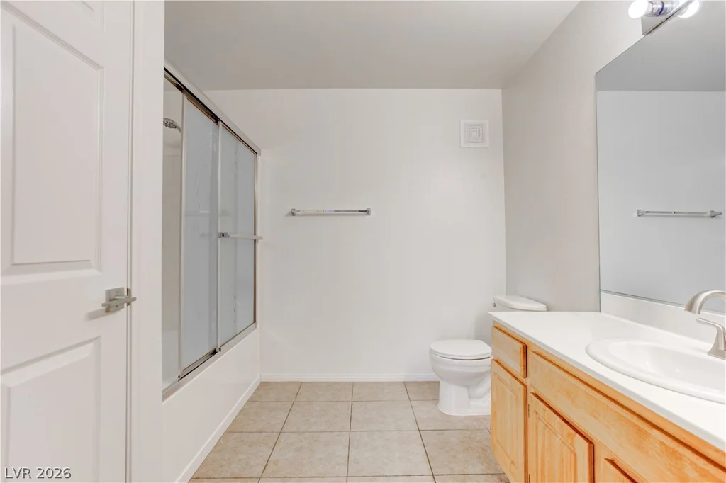 5855 Valley, North Las Vegas, NV 89031