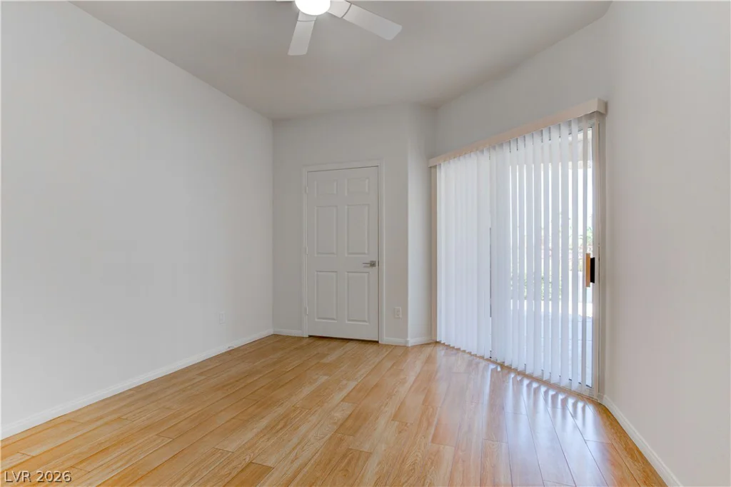 5855 Valley, North Las Vegas, NV 89031
