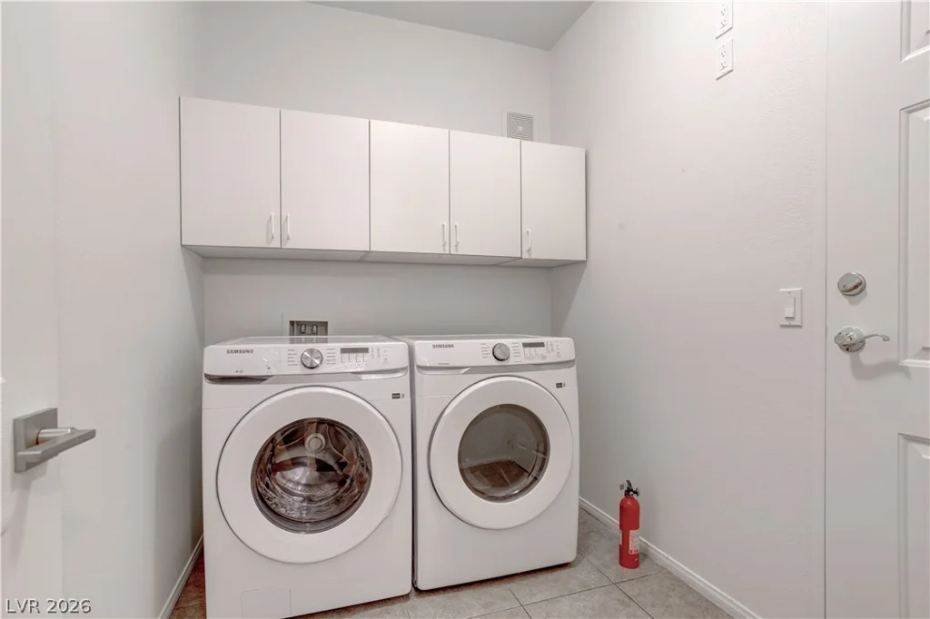 5855 Valley, North Las Vegas, NV 89031