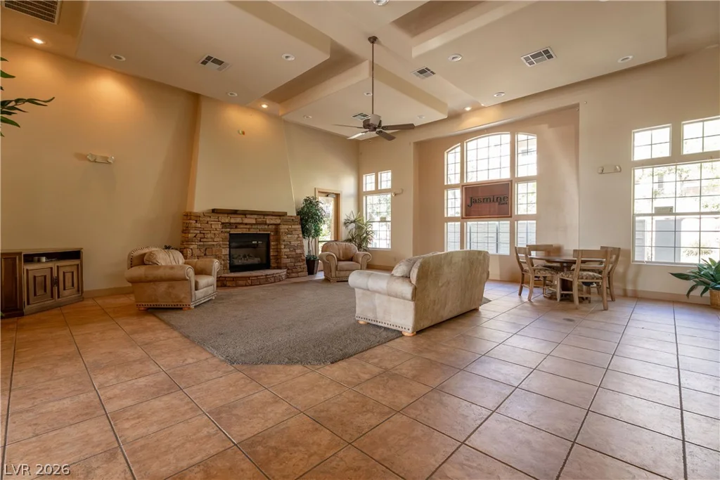 5855 Valley, North Las Vegas, NV 89031