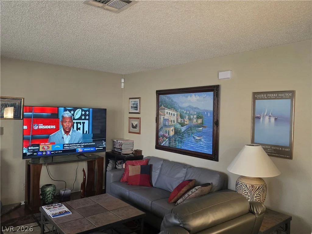 932 Boulder Mesa, Las Vegas, NV 89128