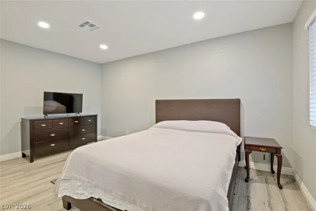 2720 Beaver Creek, Las Vegas, NV 89117