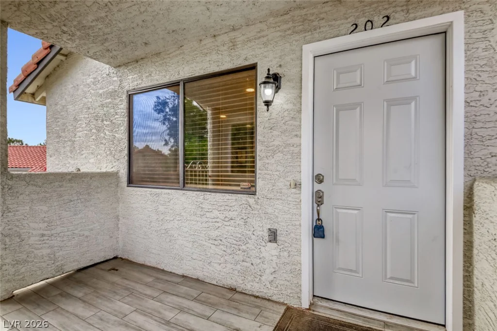 2720 Beaver Creek, Las Vegas, NV 89117