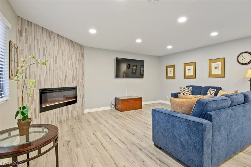 2720 Beaver Creek, Las Vegas, NV 89117