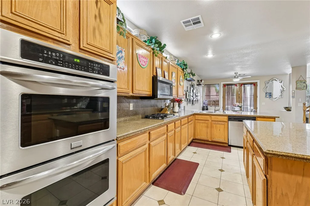 399 Washtenaw, Henderson, NV 89012