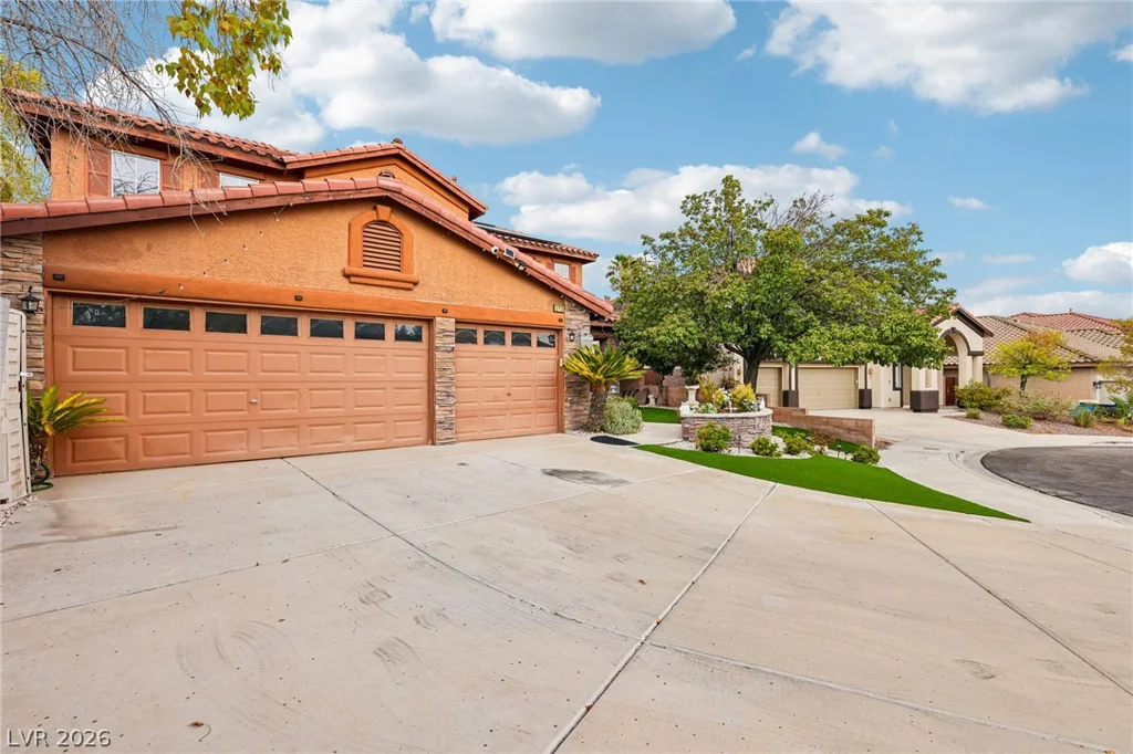399 Washtenaw, Henderson, NV 89012