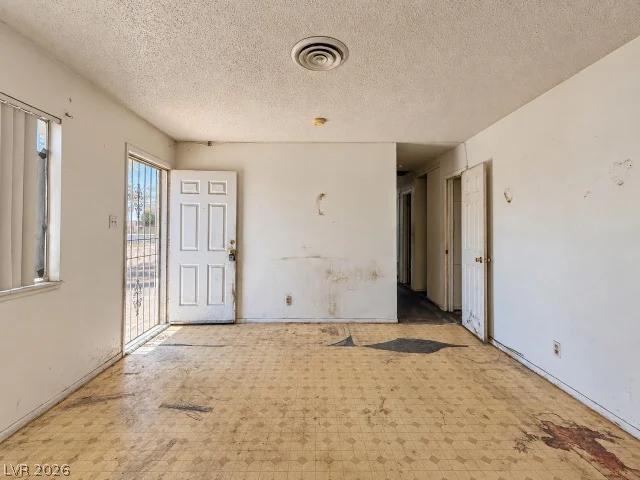 524 Recco, North Las Vegas, NV 89030