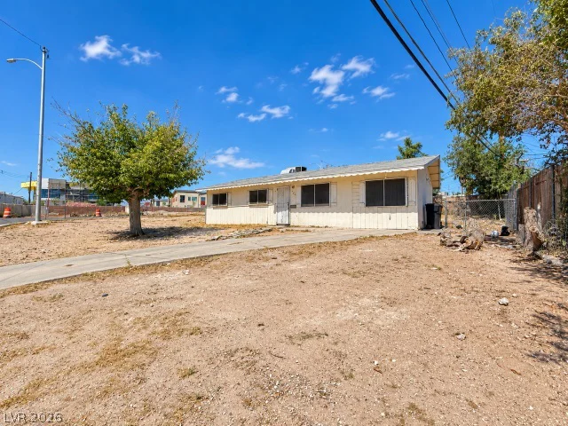 524 Recco, North Las Vegas, NV 89030