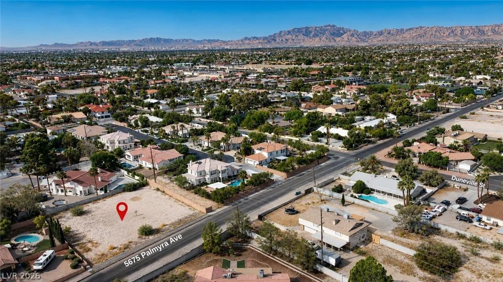 5675 Palmyra, Las Vegas, NV 89146