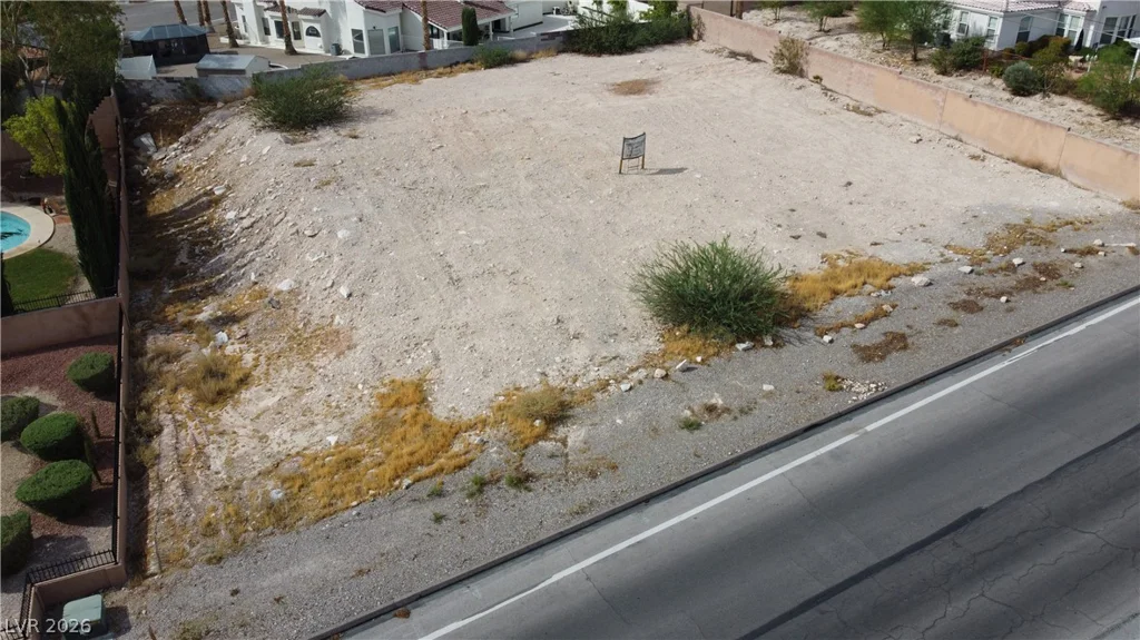 5675 Palmyra, Las Vegas, NV 89146