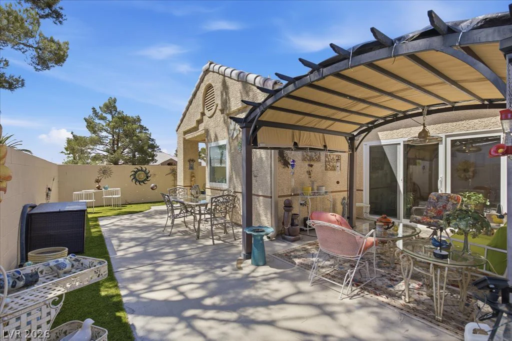 428 Wonderstone, Las Vegas, NV 89107