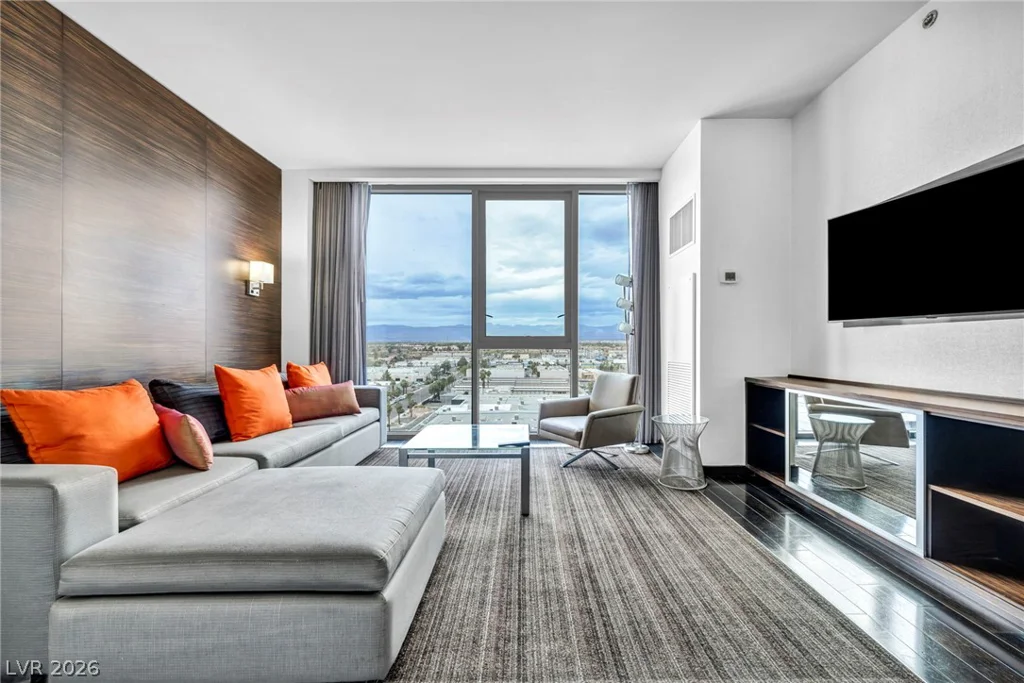 4381 Flamingo, Las Vegas, NV 89103