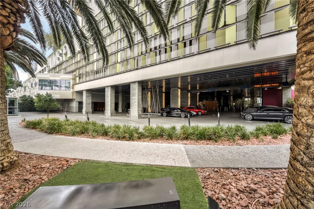 4381 Flamingo, Las Vegas, NV 89103