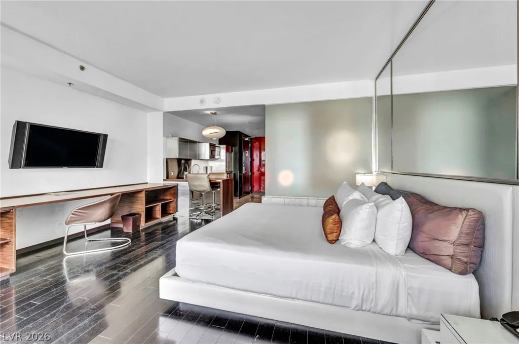 4381 Flamingo, Las Vegas, NV 89103