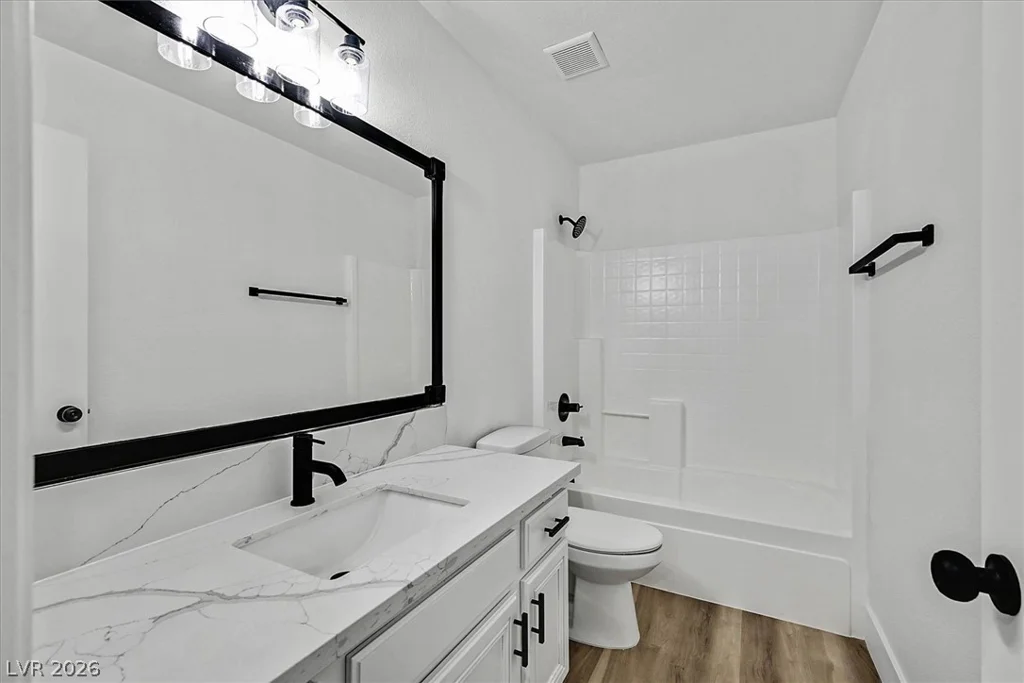6729 Montezuma Castle, North Las Vegas, NV 89084