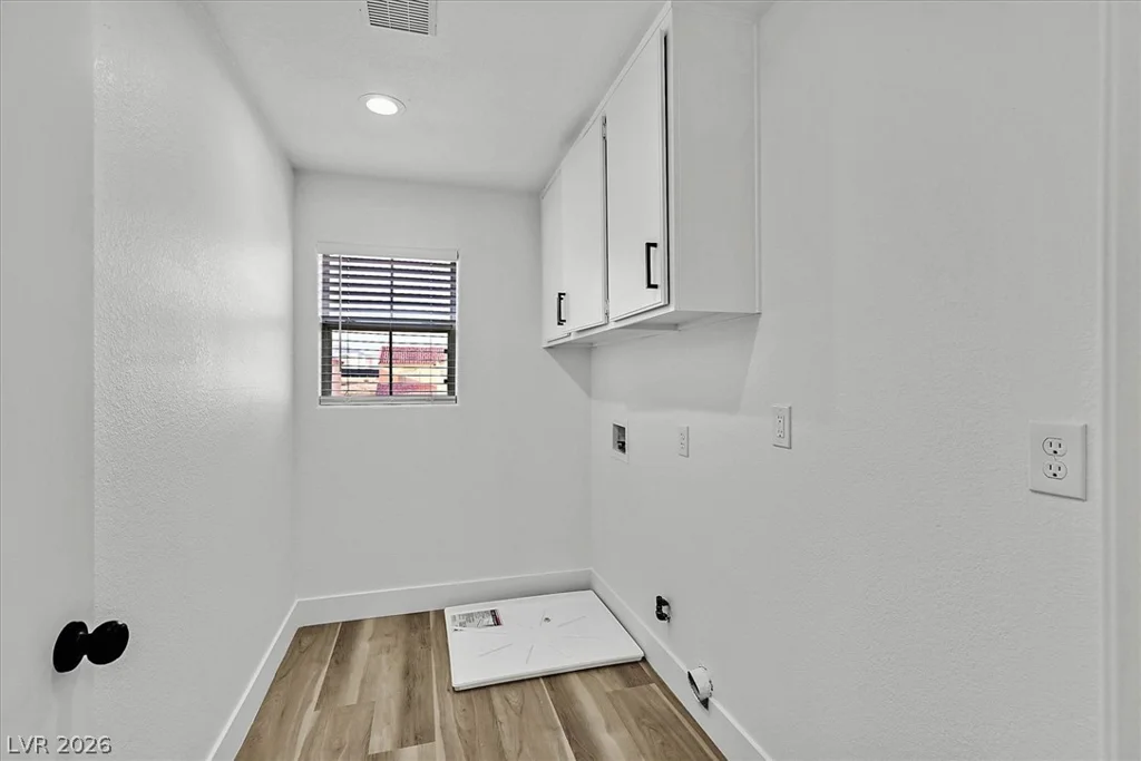 6729 Montezuma Castle, North Las Vegas, NV 89084