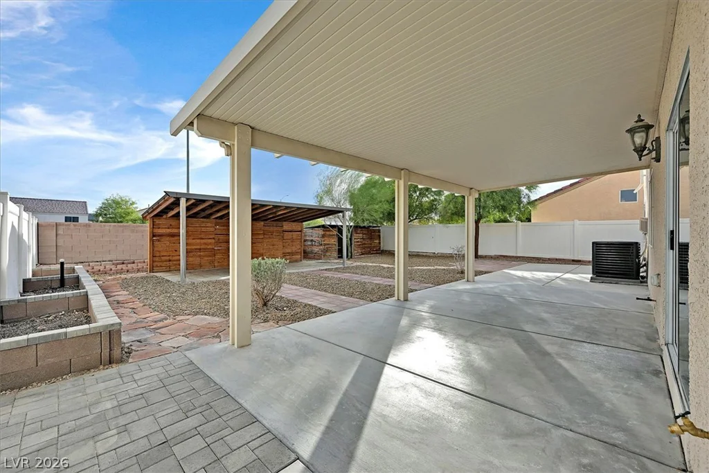6729 Montezuma Castle, North Las Vegas, NV 89084