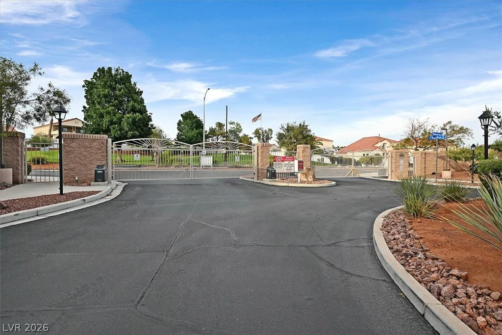 6729 Montezuma Castle, North Las Vegas, NV 89084